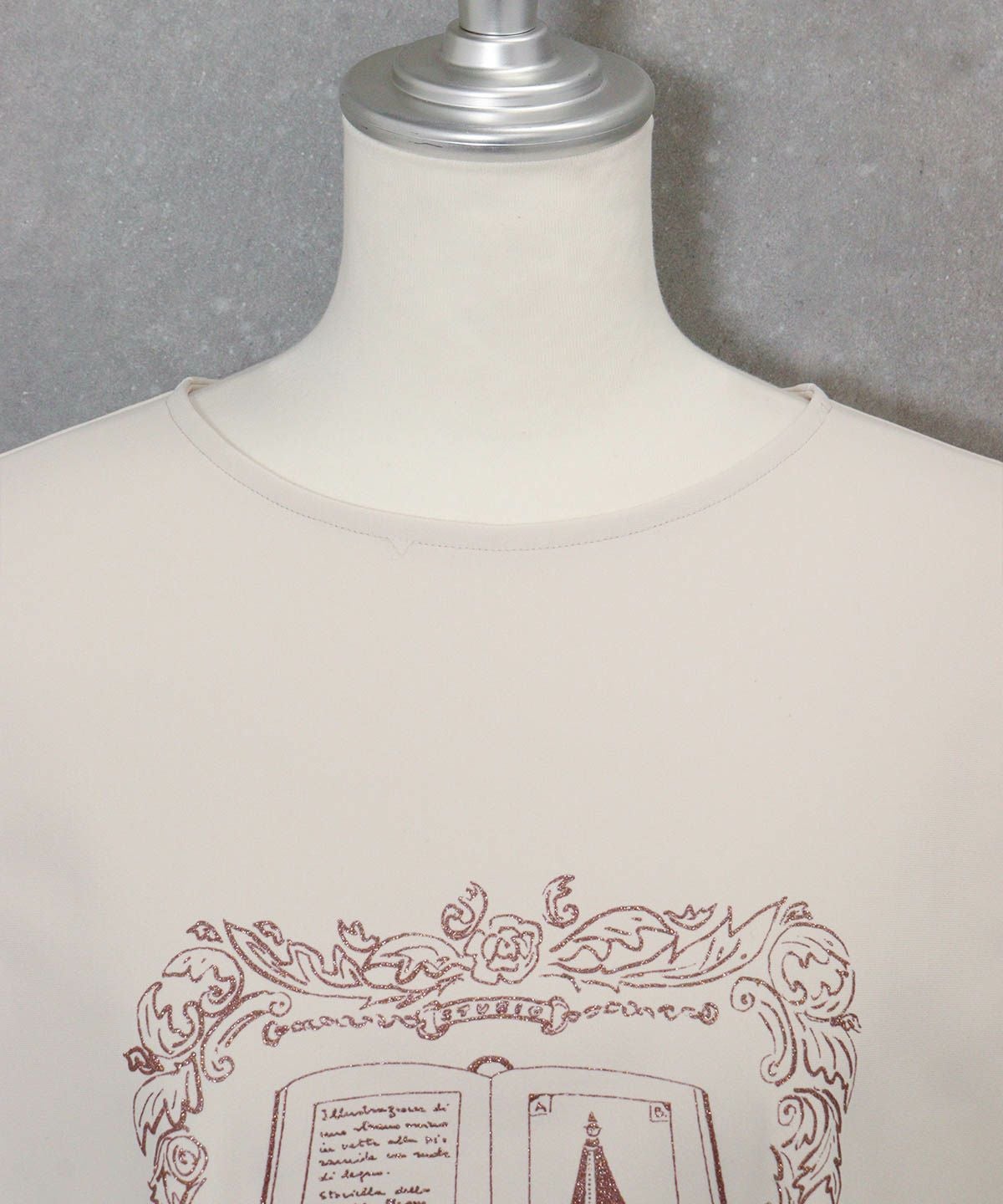 首元(ベージュ)