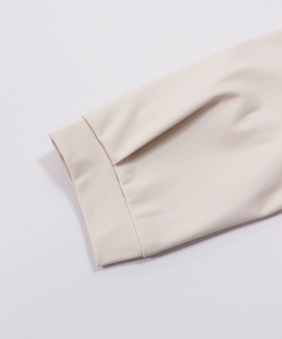 袖口(ベージュ)