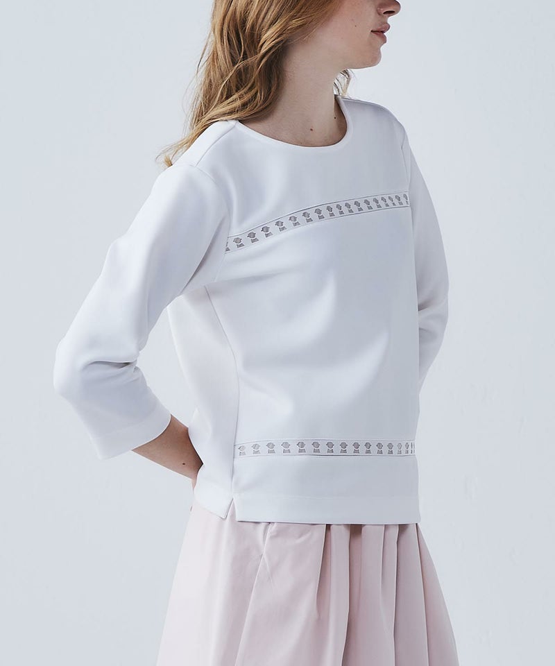 モデル着用画像（ホワイト）