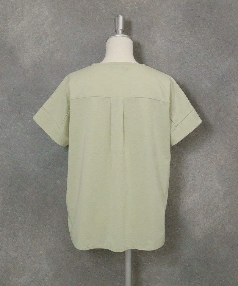 ビーズ刺繍UV冷感プルオーバー(ライトグリーン)後ろ