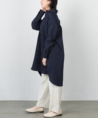 モデル着用画像（ネイビー）