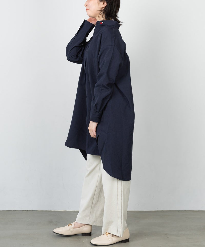 モデル着用画像（ネイビー）