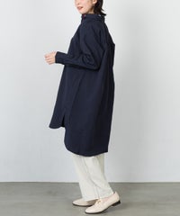 モデル着用画像（ネイビー）