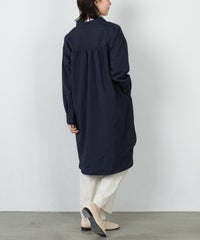 モデル着用画像（ネイビー）