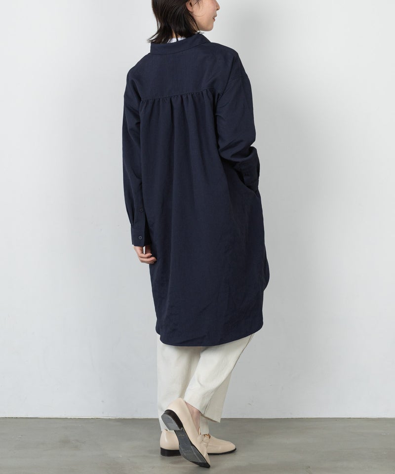 モデル着用画像（ネイビー）