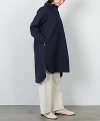 モデル着用画像（ネイビー）