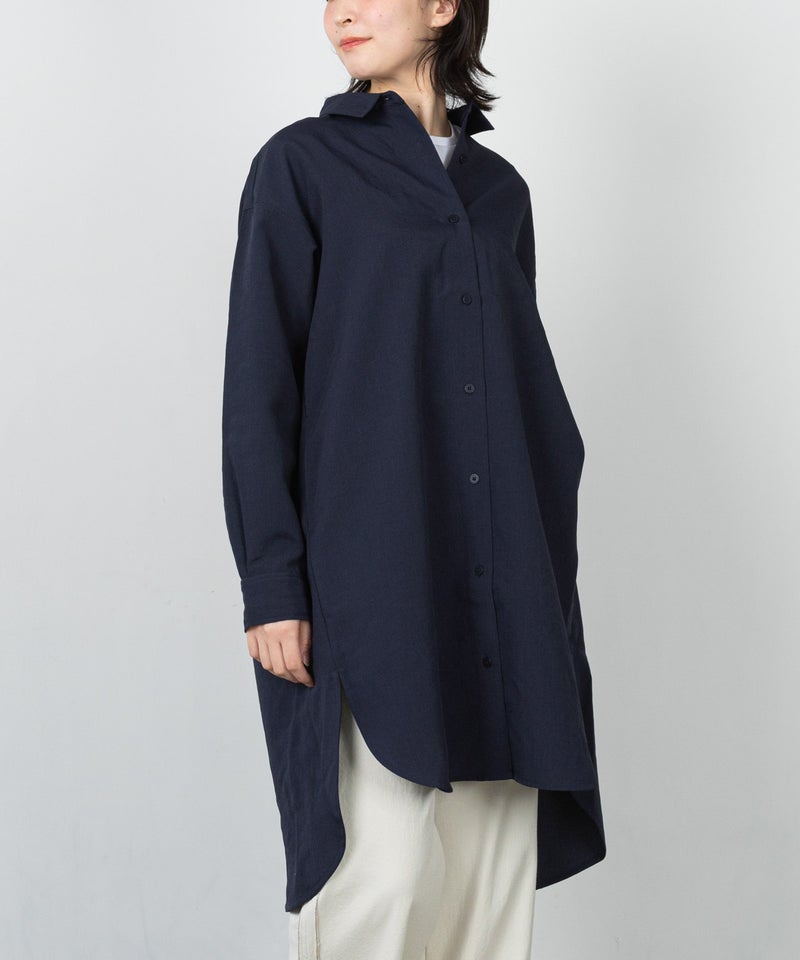 モデル着用画像（ネイビー）