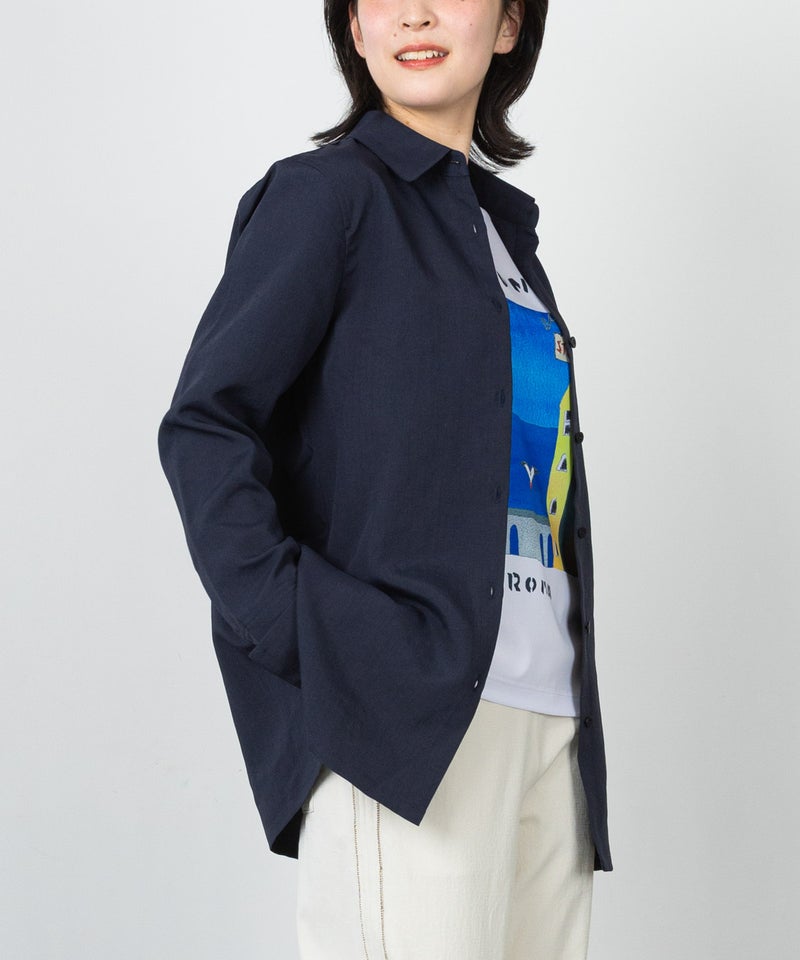 モデル着用画像（ネイビー）