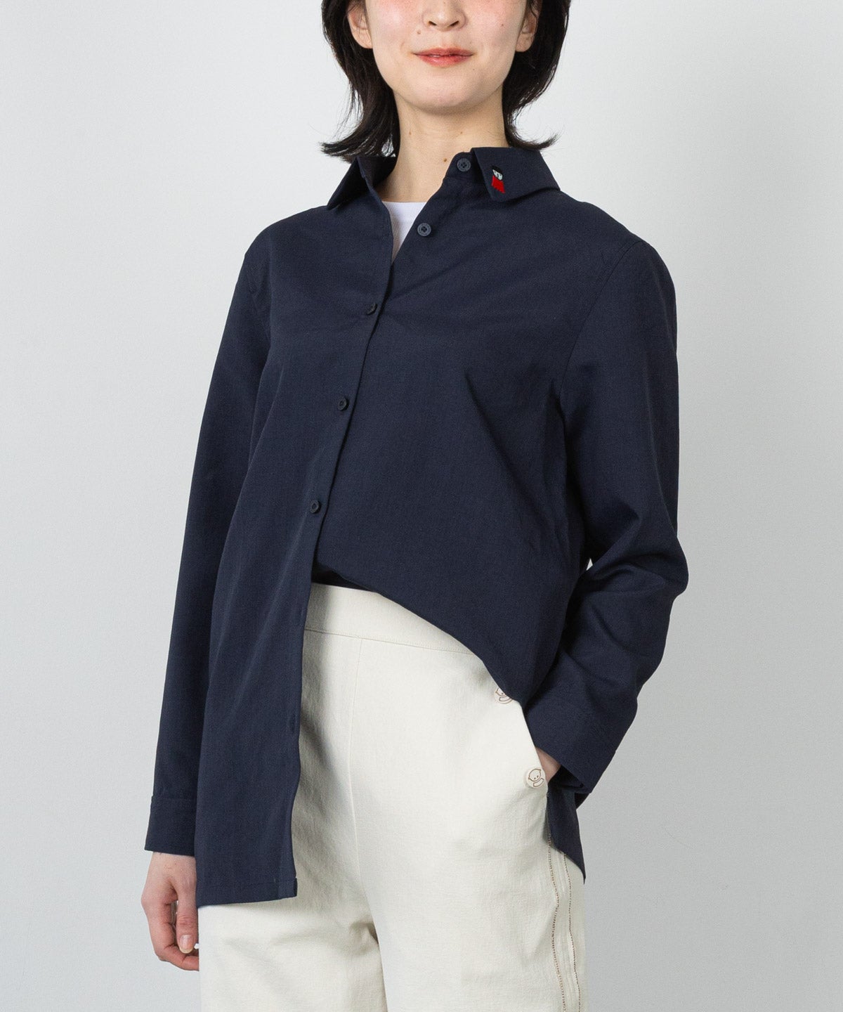 モデル着用画像（ネイビー）