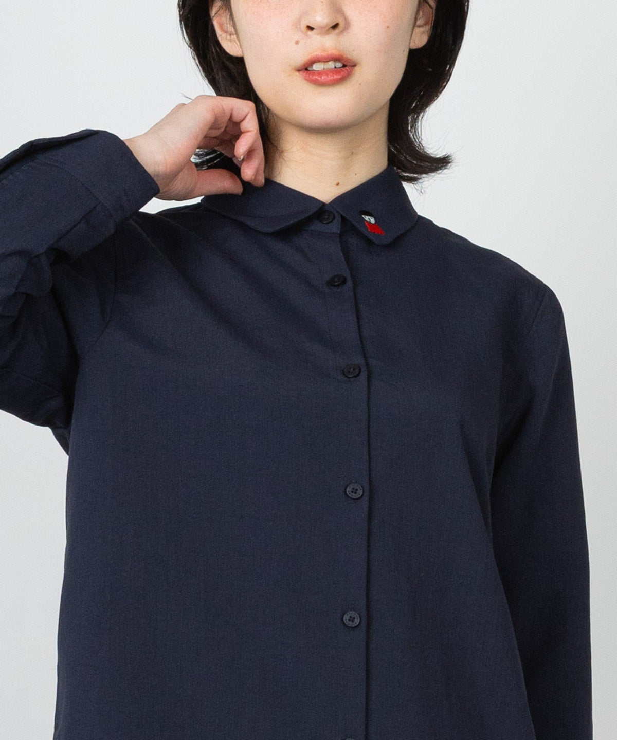 モデル着用画像（ネイビー）