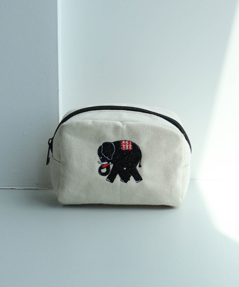 刺繍ポーチ（ゾウ/ブラック）