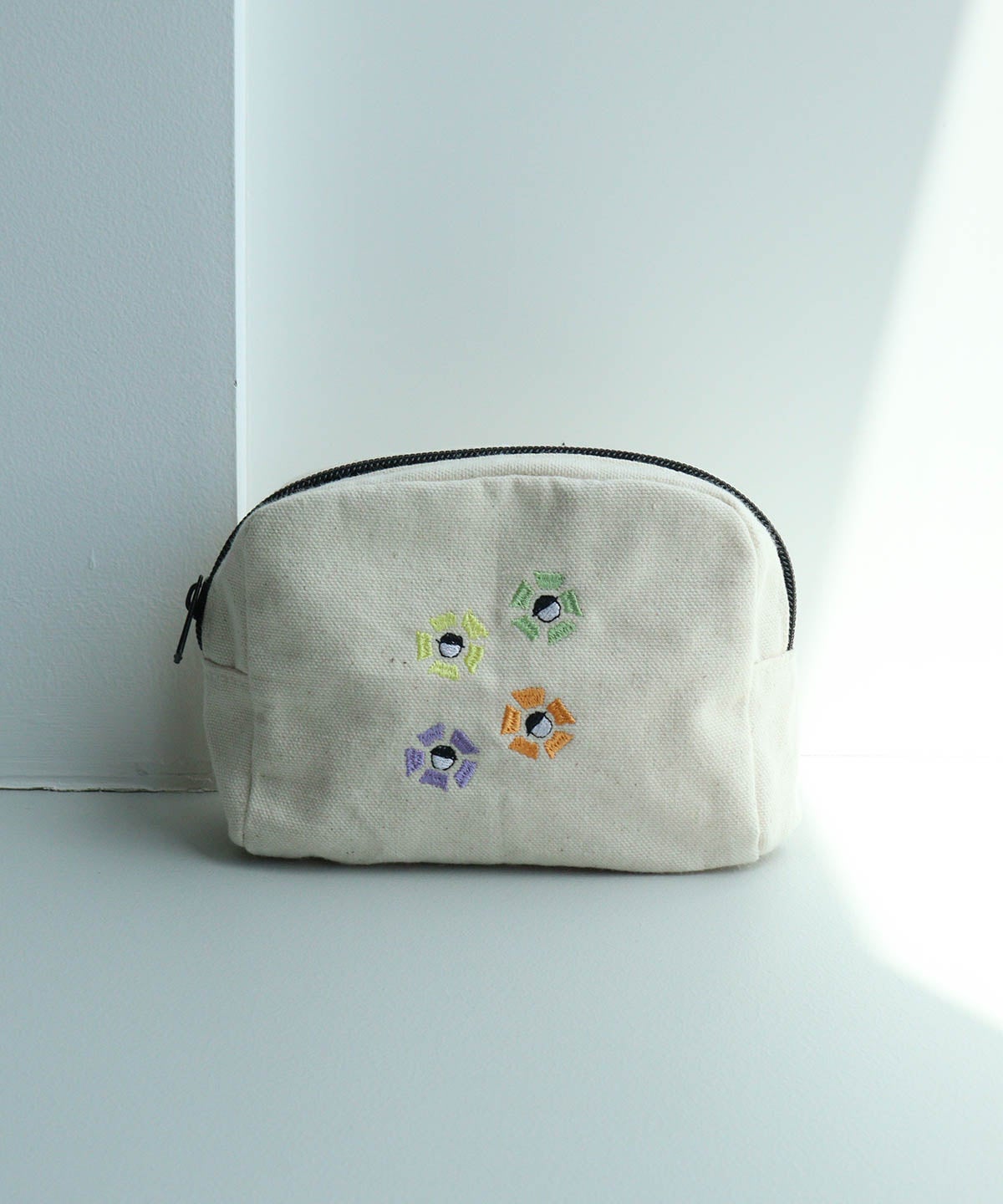 刺繍ポーチ（フラワー/マルチ）