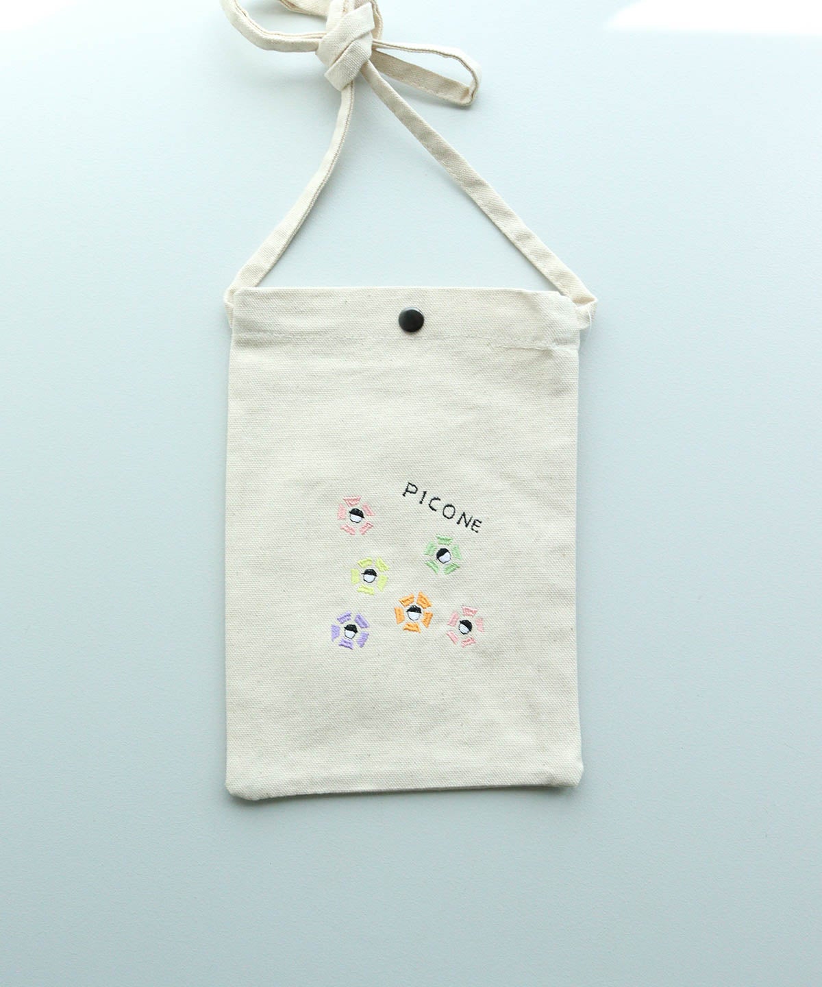 刺繍ミニサコッシュ（フラワー/マルチ）
