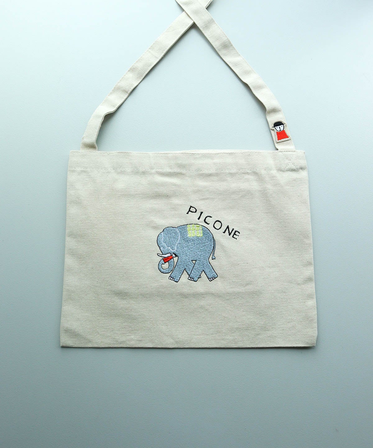 刺繍サコッシュ（ゾウ/ライトブルー）