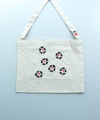 刺繍サコッシュ（フラワー/ブラック）
