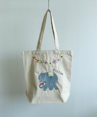 刺繍トートバッグ（ライトブルー）前