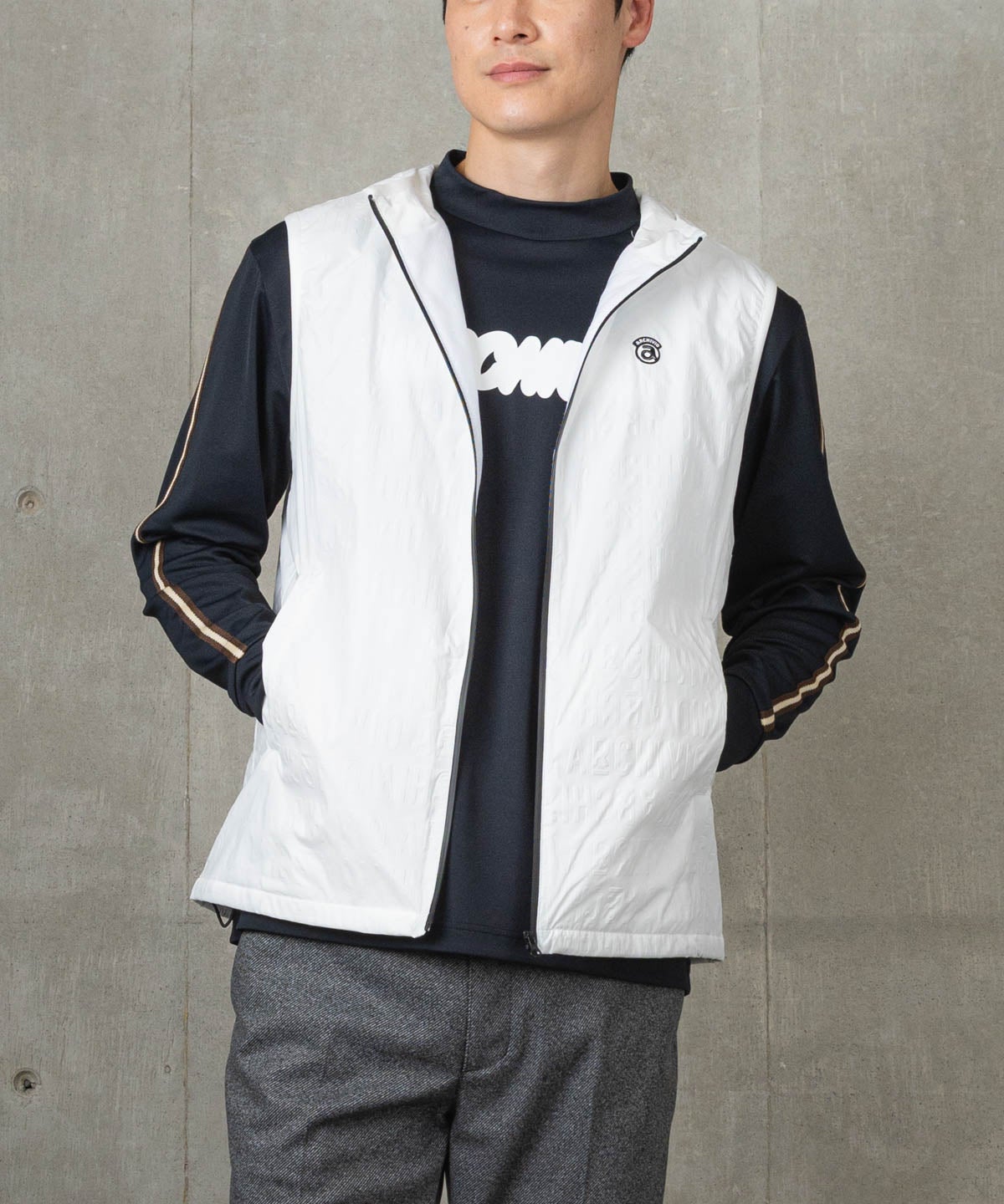 モデル着用画像(ホワイト)