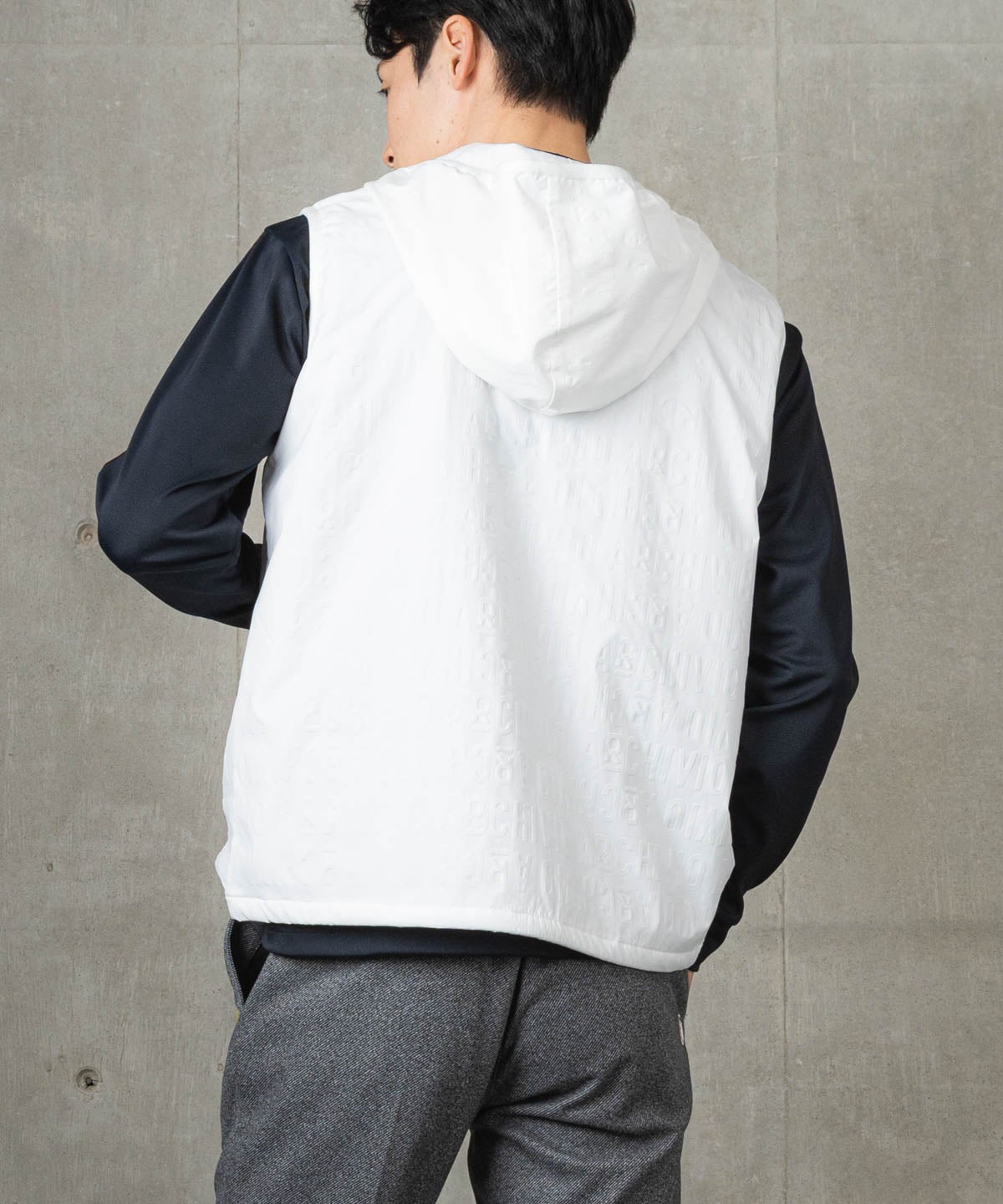 モデル着用画像(ホワイト)