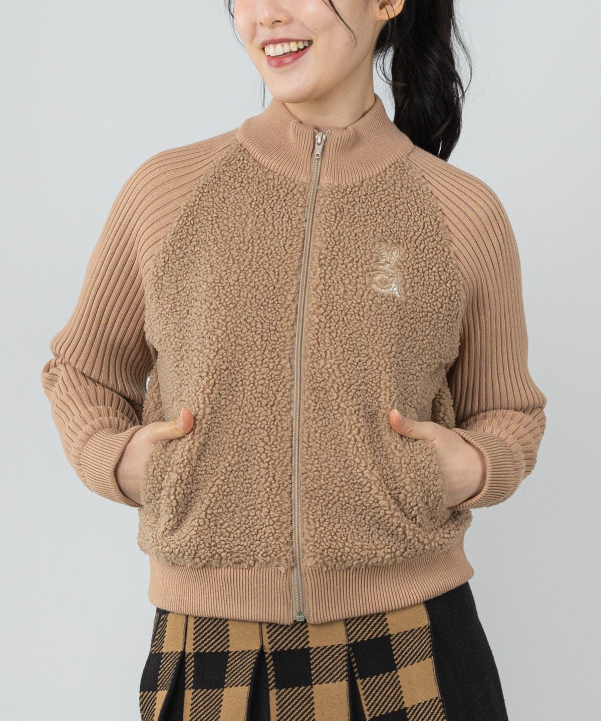モデル着用画像(ベージュ)