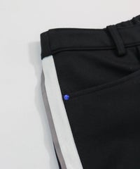 ストーン部分（ブラック）