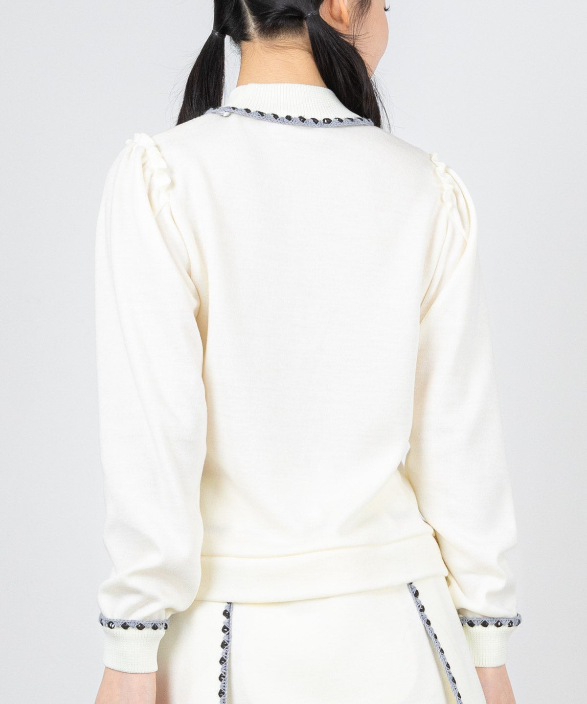 モデル着用画像(ホワイト)
