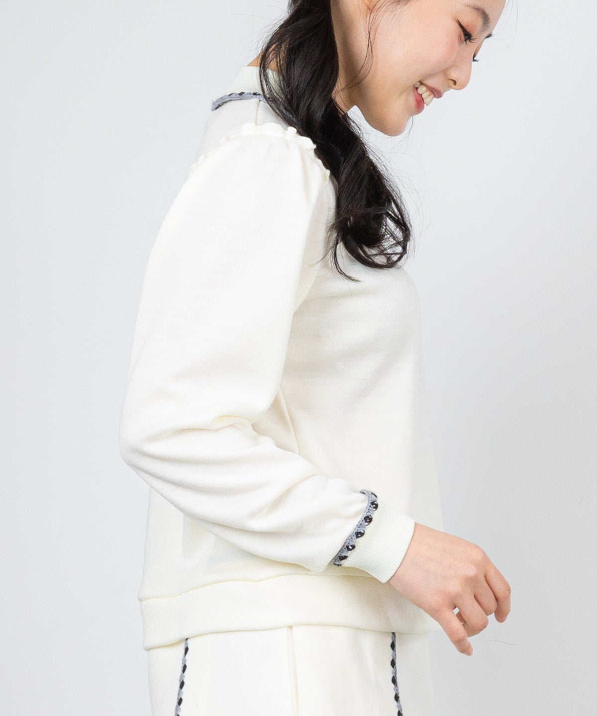 モデル着用画像(ホワイト)