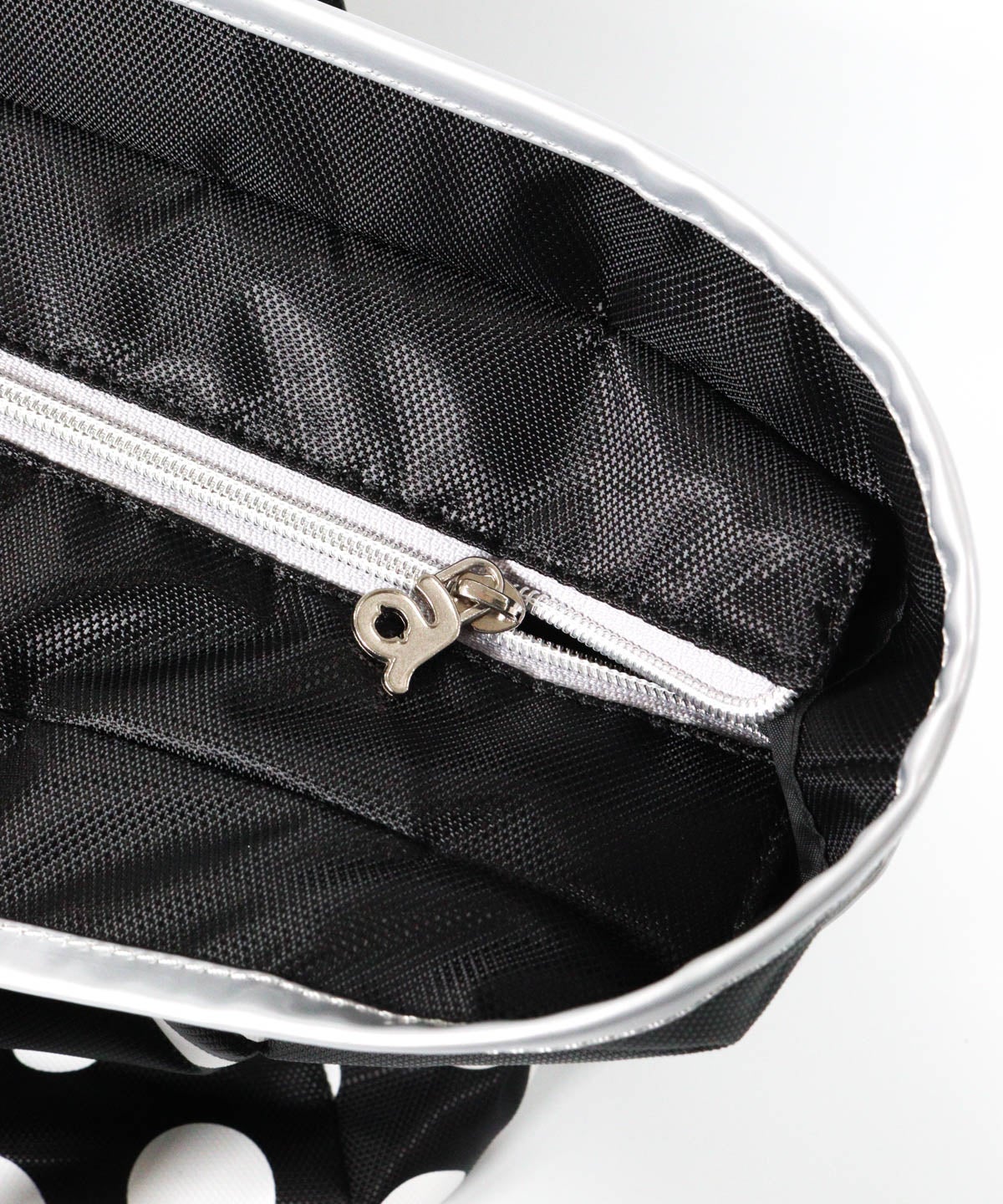 ファスナー部分(ブラック)
