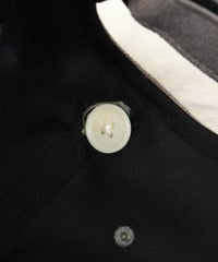 ポンポン取付用ボタン（グレー）