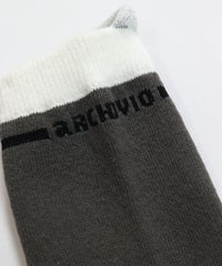 ライン×ロゴ部分（グレー）