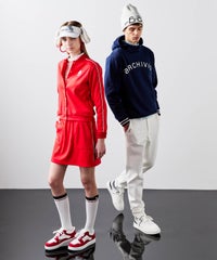 モデル着用画像（ベージュ）