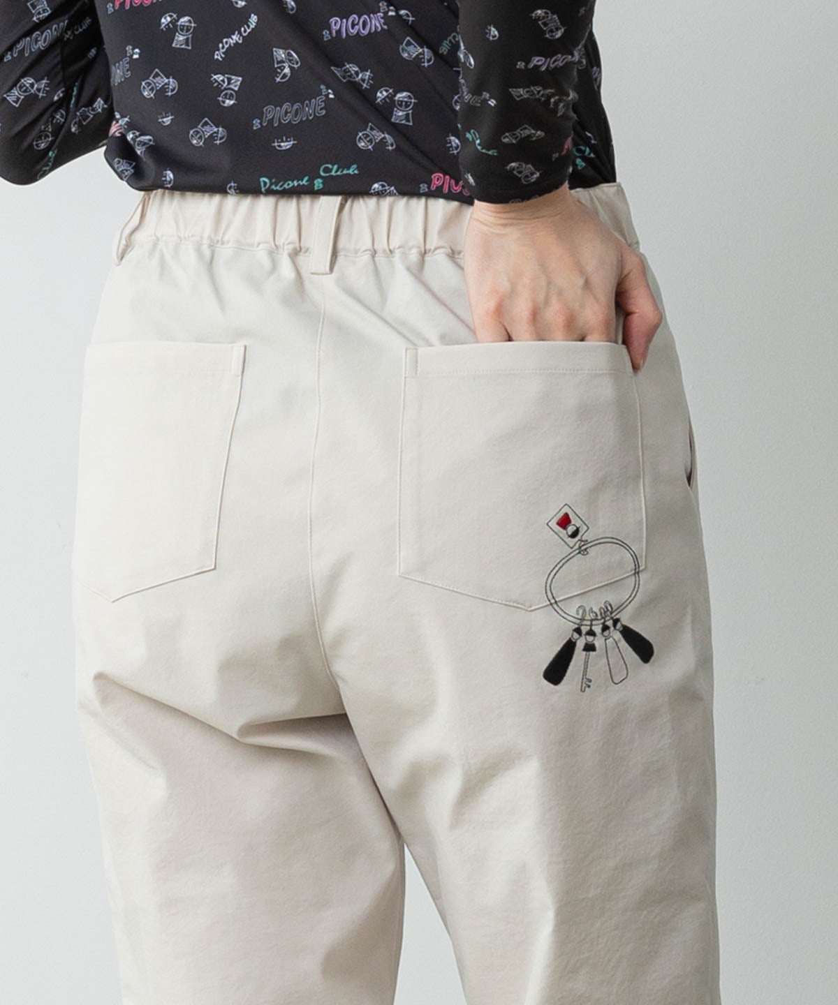 モデル着用画像（ベージュ）