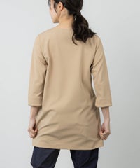 モデル着用画像(ベージュ)