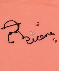 ロゴ刺繍部分（ライトオレンジ）