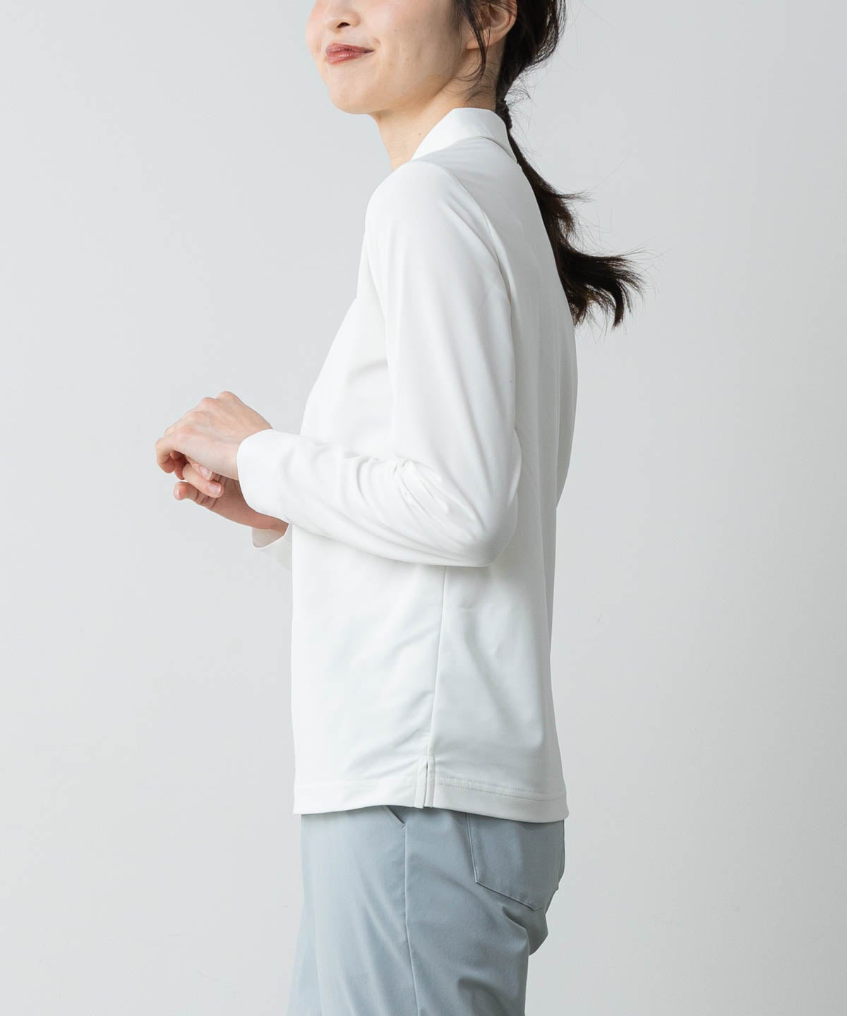 モデル着用画像（ホワイト）
