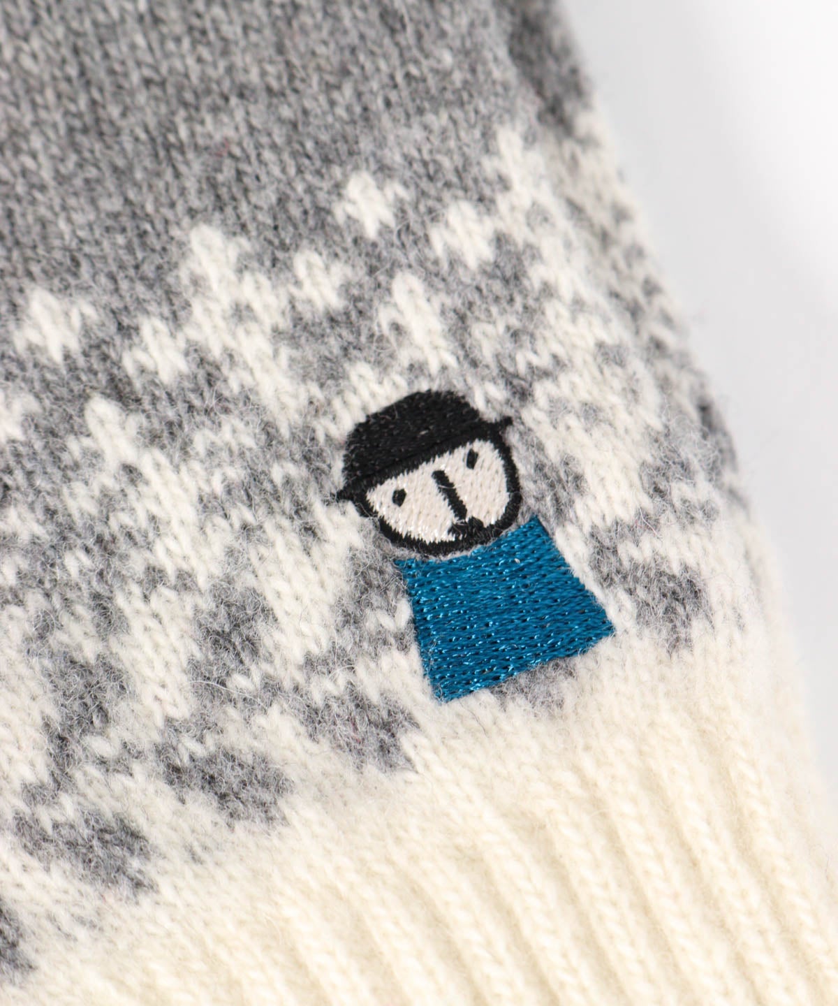 刺繍部分（ライトグレー）