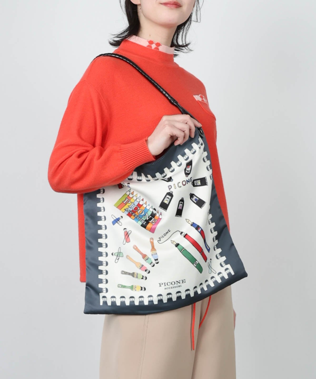 モデル着用画像(グレー)