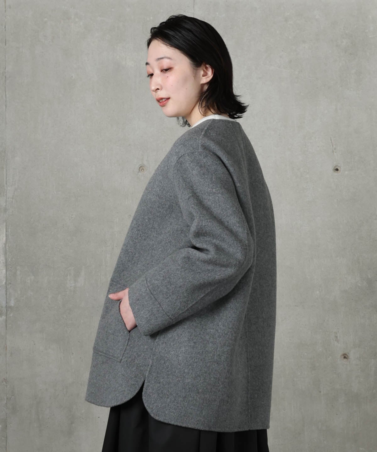 モデル着用画像（グレー)