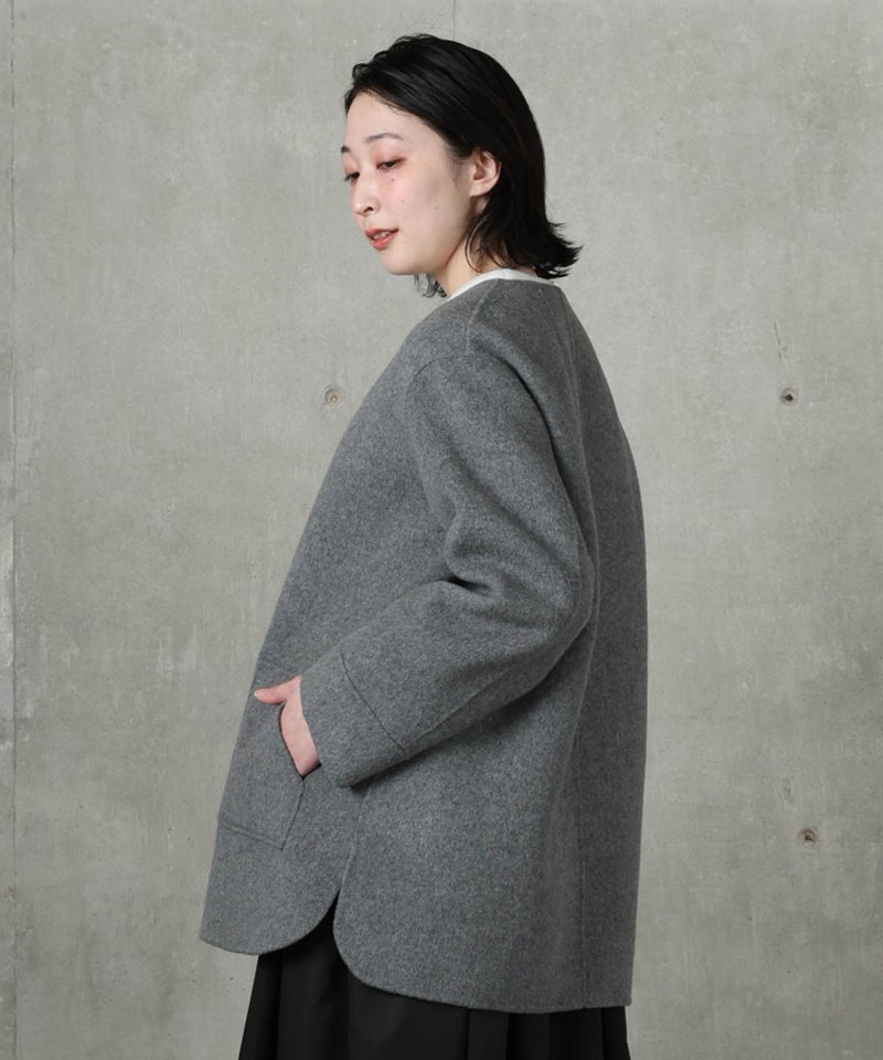 モデル着用画像（グレー)
