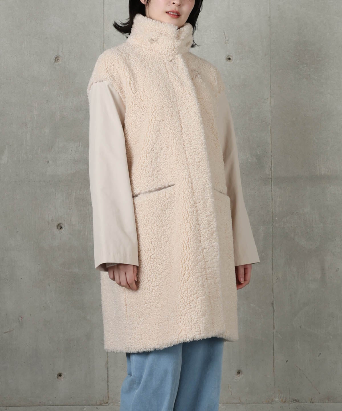 モデル着用画像(ベージュ)