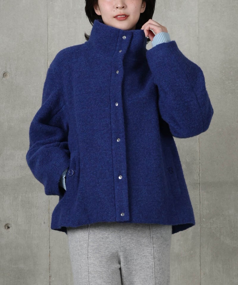 モデル着用画像（ブルー）