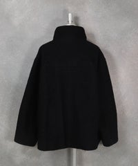 発熱保温ショートコート（ブラック）後ろ