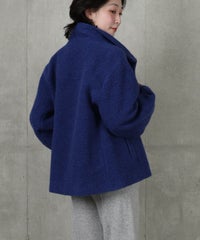 モデル着用画像（ブルー）