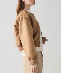 モデル着用画像(キャメル)