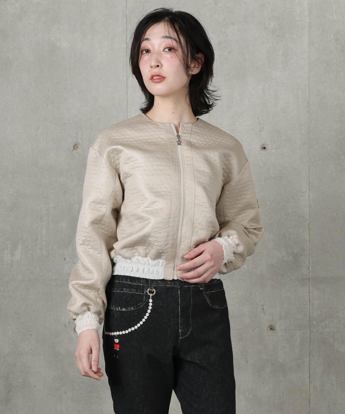 モデル着用画像（ベージュ）