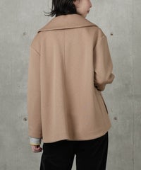 モデル着用画像（ベージュ）