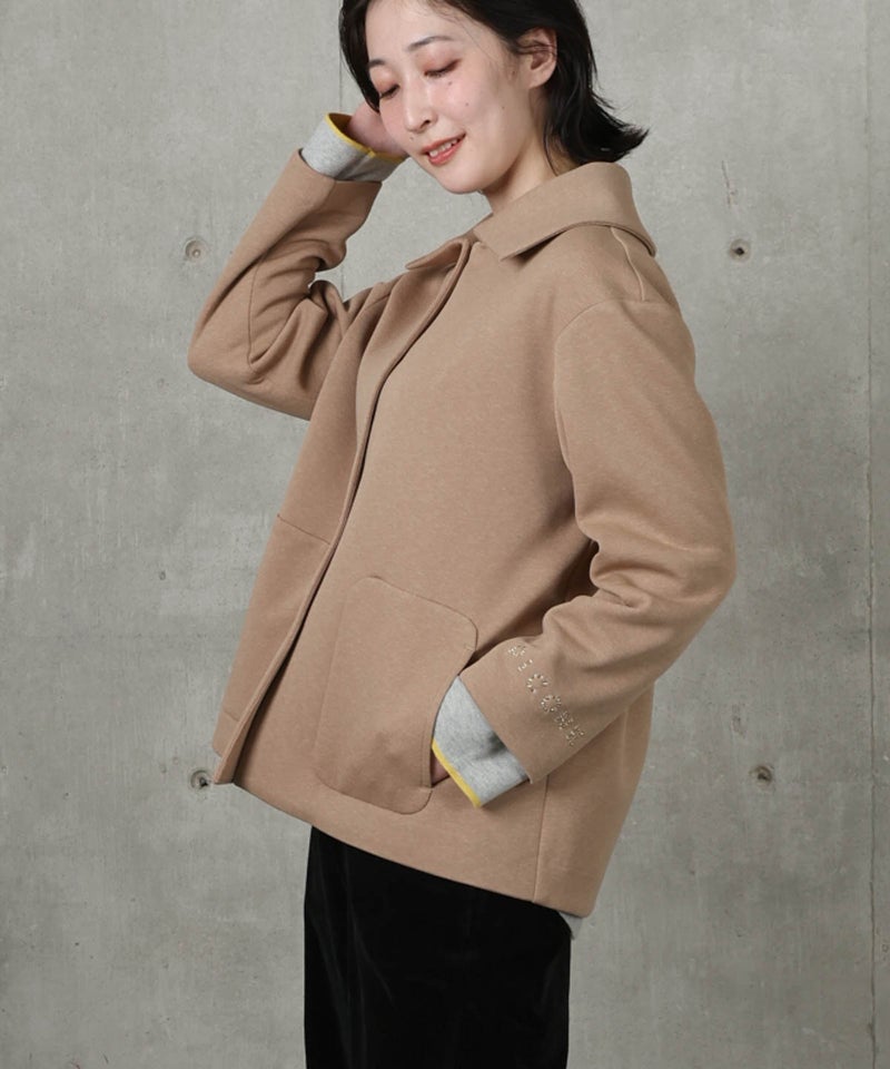 モデル着用画像（ベージュ）