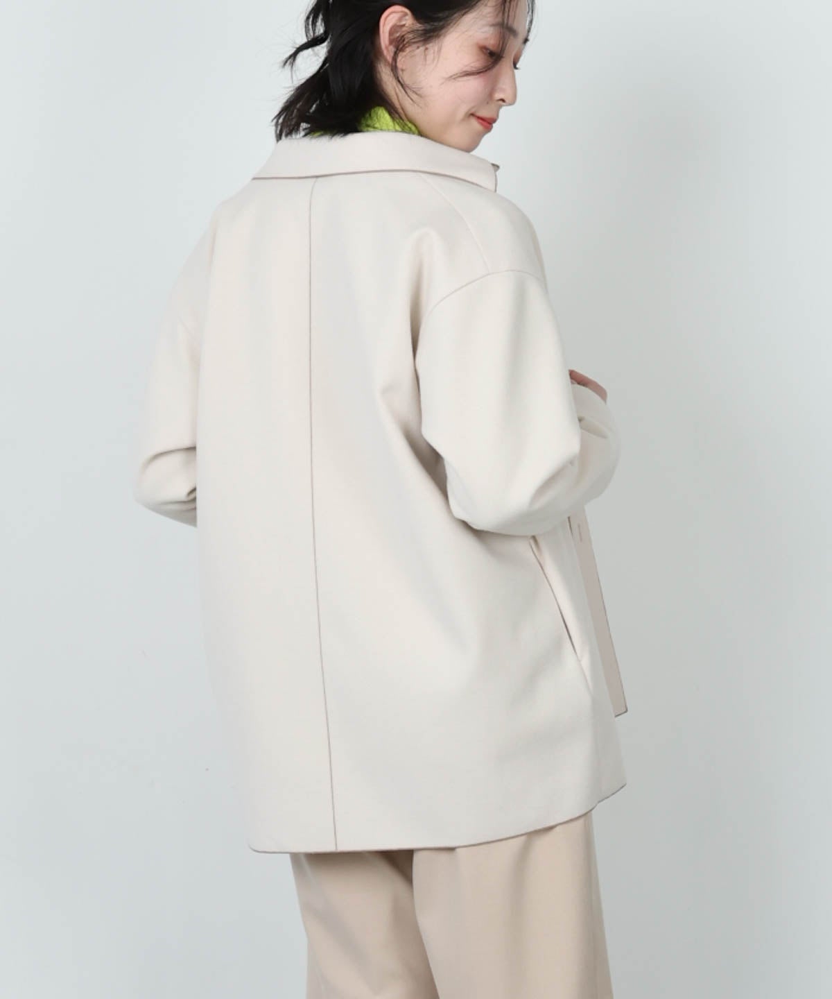 モデル着用画像(ベージュ)