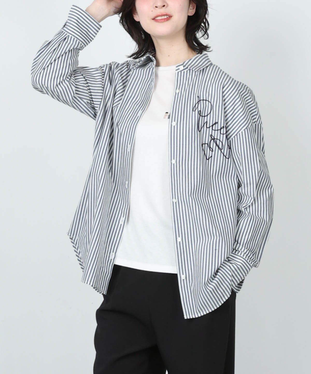 モデル着用画像(ネイビー)