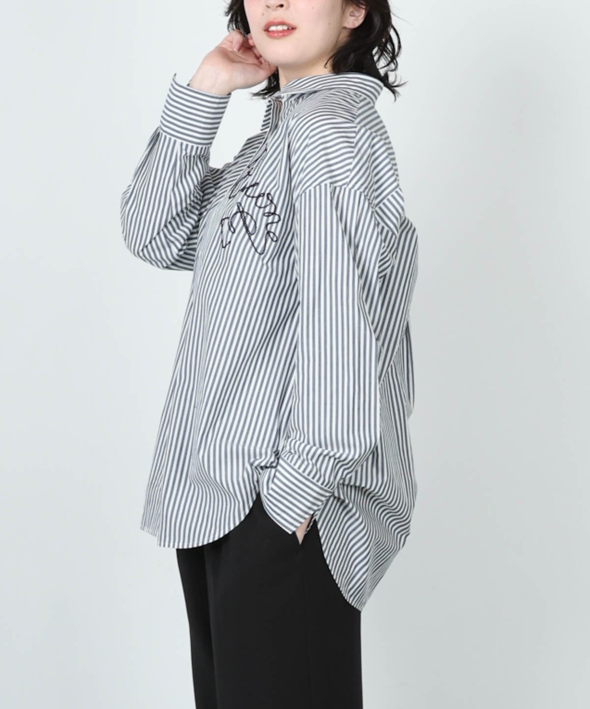 モデル着用画像(ネイビー)