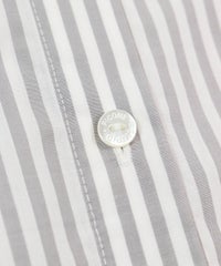 ボタン部分（ライトグレー）